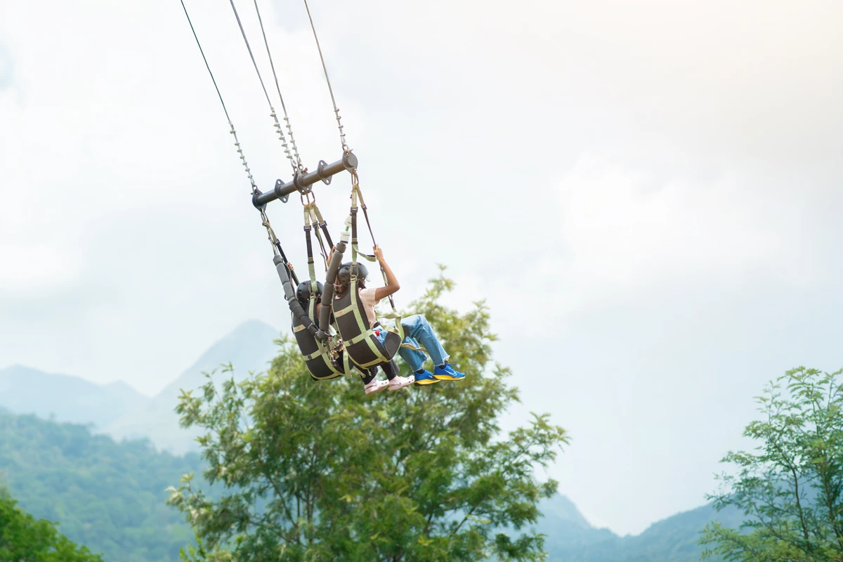 Extreme wayanad adventure activities at boCHE 1000 Acres giant swing